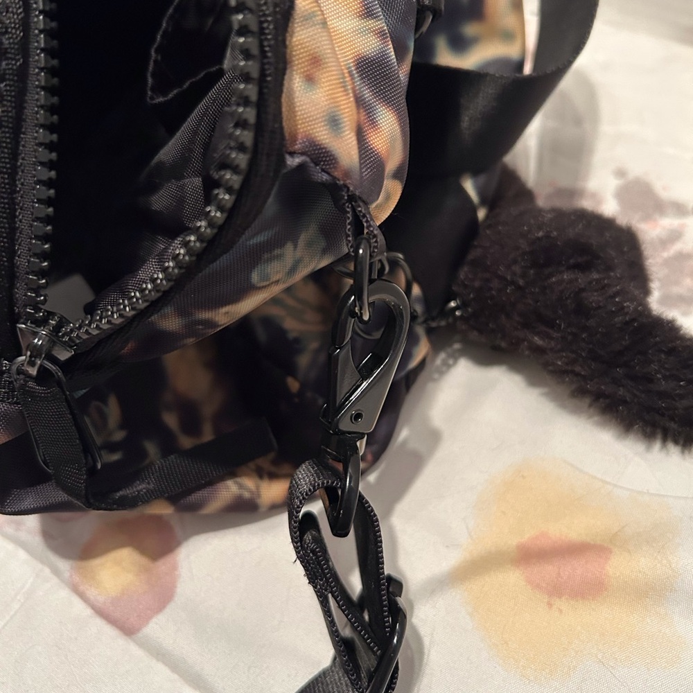 Kipling Handbag - Picture 5 of 5